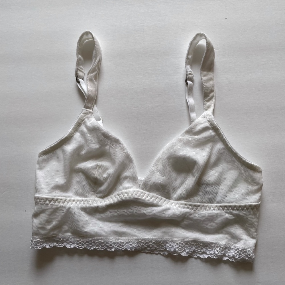 Gilly Hicks unlined Bralette